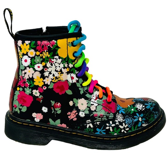 Dr. Martens Other - Dr. Martens Kids Size 1 Delaney Wander AW004 Multicolor Floral Combat Boots